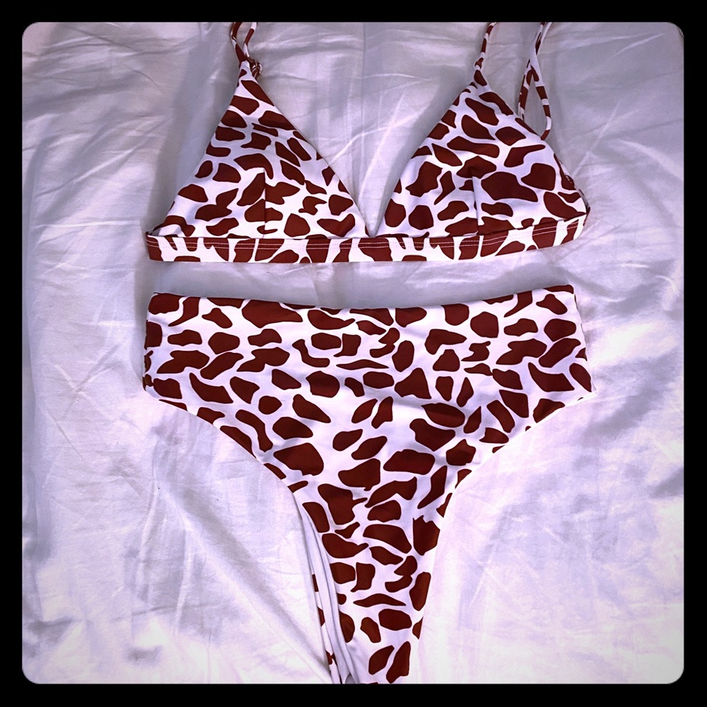 High waisted cheeky bikini